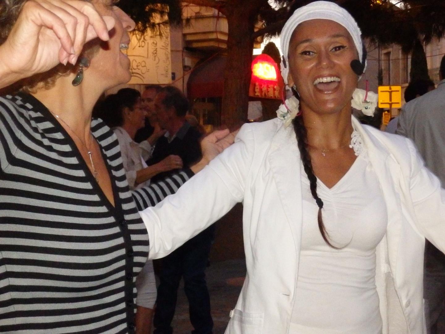 cours et soirée salsa avec gina www.salsa-kizomba-bachata-ladystyle-narbonne-beziers.com